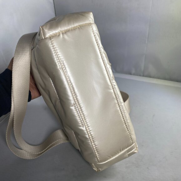 HEDGREN cozy shoulder bag in safari beige - Picture 5 of 7